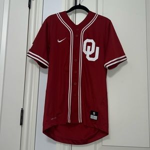 Men’s size small jersey